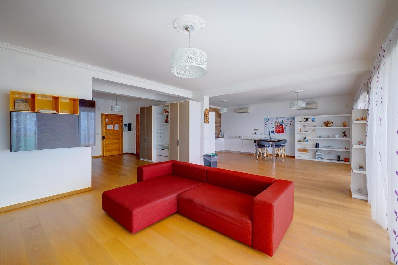 Seafront Apartment In Sliema With Pool, Upmarket Complex Luaran gambar