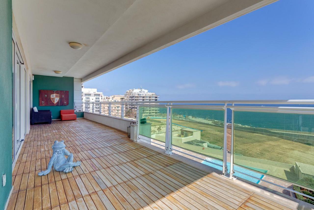 Seafront Apartment In Sliema With Pool, Upmarket Complex Luaran gambar