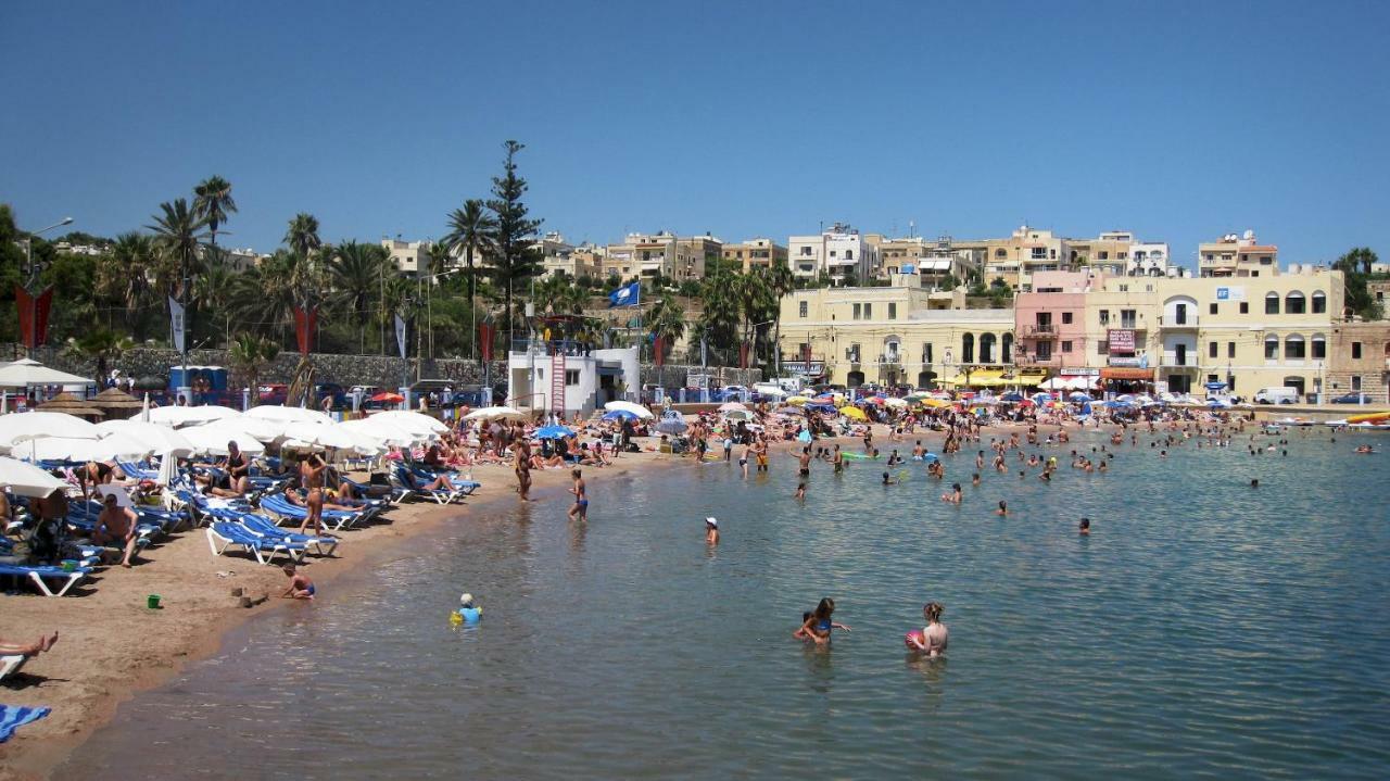 Seafront Apartment In Sliema With Pool, Upmarket Complex Luaran gambar