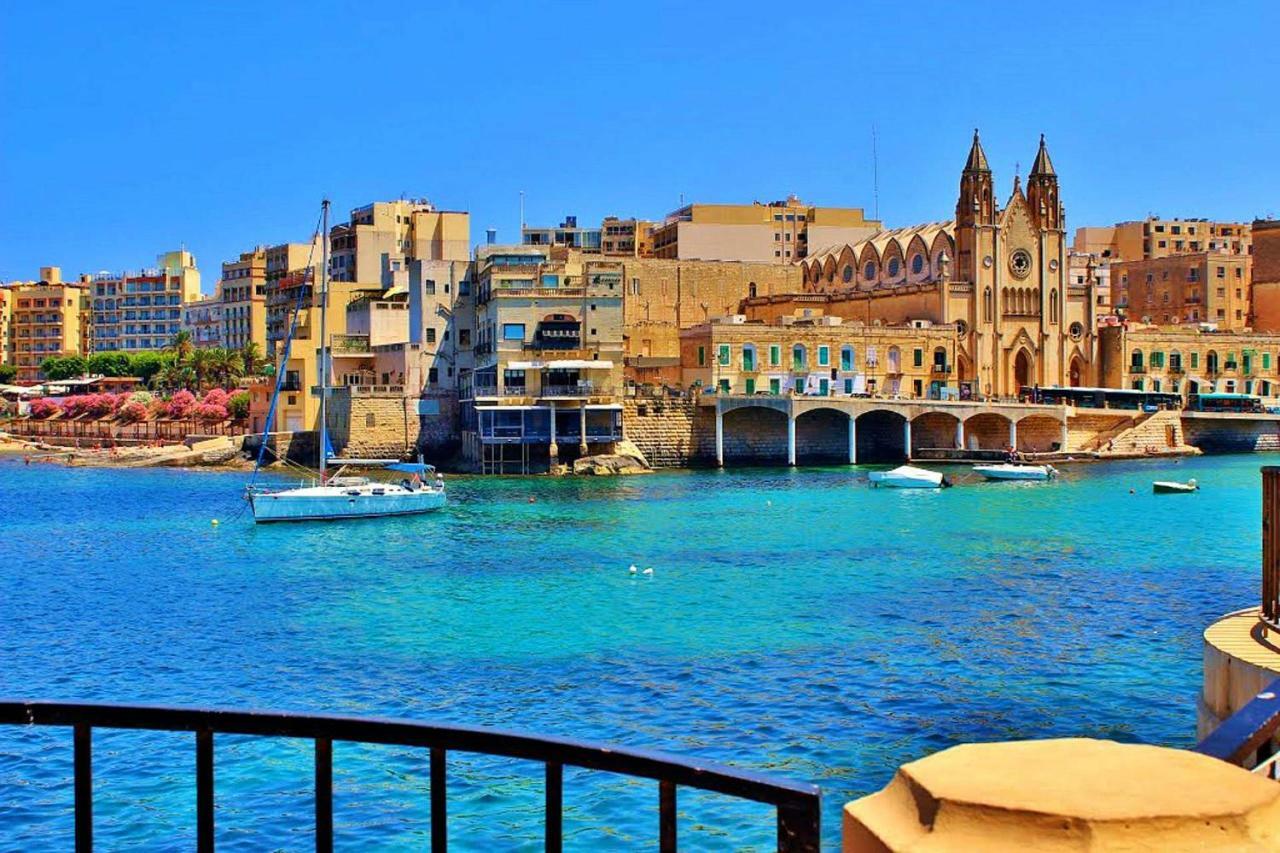 Seafront Apartment In Sliema With Pool, Upmarket Complex Luaran gambar